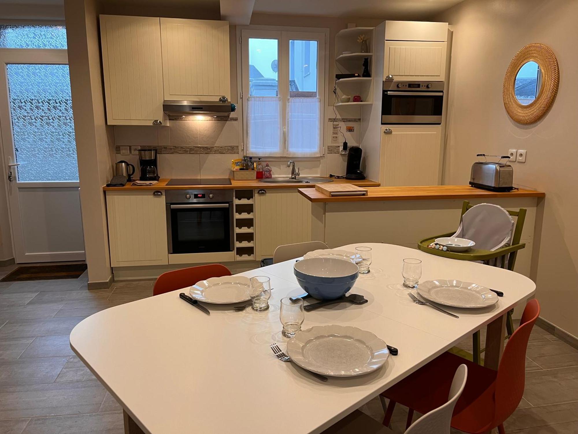 Holiday home La Serjane A 300 M De La A Sur *